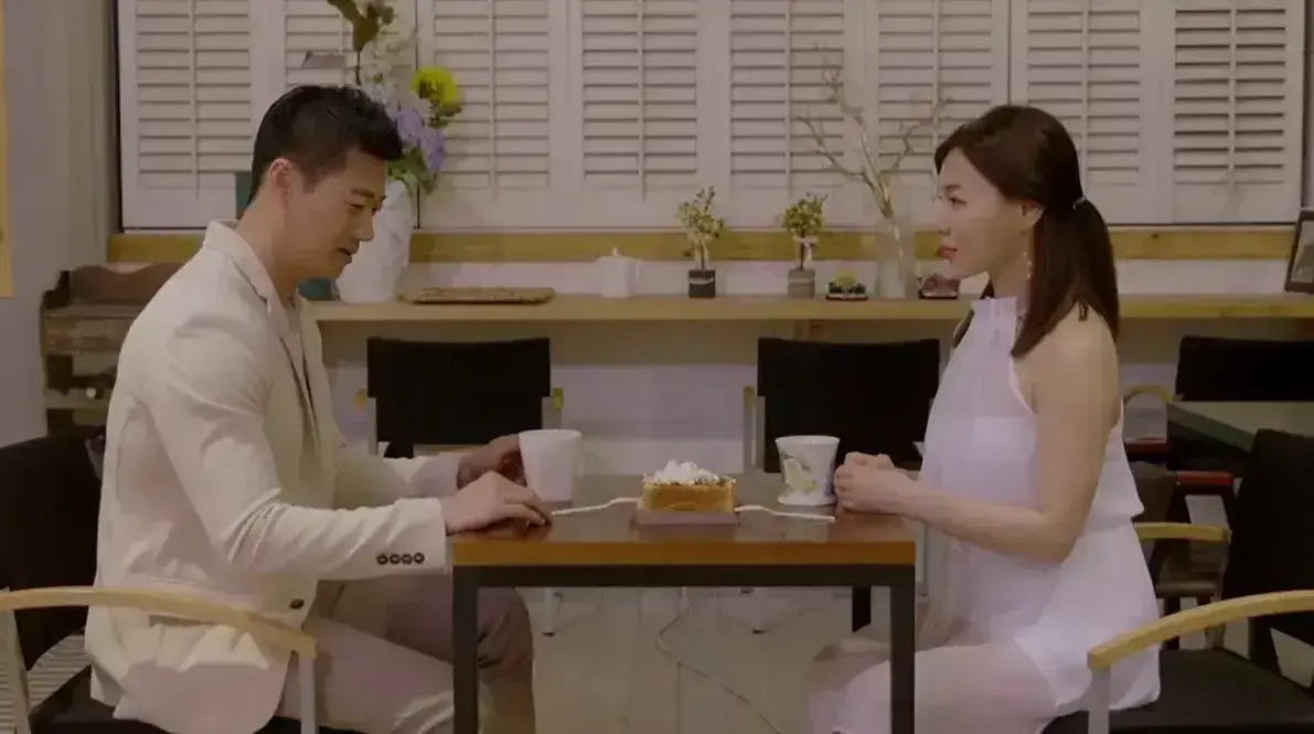 《邻居家妻子》韩国电影未删减1080P韩语中字-我邻居的妻子高清下载-百度网盘夸克迅雷资源-《我邻居的老婆》在线观看全集